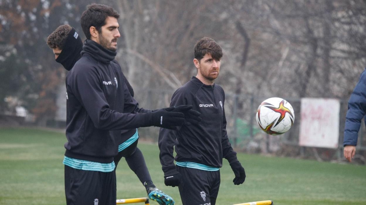 Bernardo Cruz y Javi Flores vuelven a estar disponibles ante el Tamaraceite