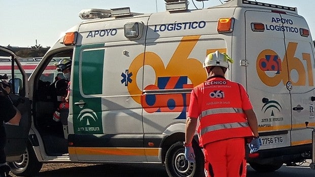 Hallan en un río de Estepona el cadáver de un hombre que salió a pasear a sus perros