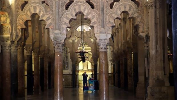 Parir en la Mezquita de Córdoba: la insólita petición a Almutamid