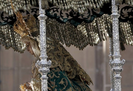 Virgen de Gracia y Esperanza de la cofradía de Estudiantes