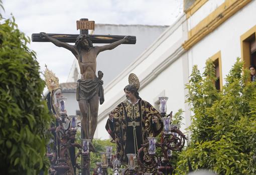 El Cristo de las Penas avanza un Domingo de Ramos