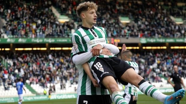 El uno por uno de los héroes del ascenso del Córdoba CF a Primera RFEF