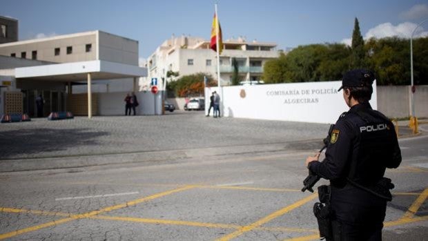 A prisión por intentar quemar a un indigente en Algeciras mientras dormía