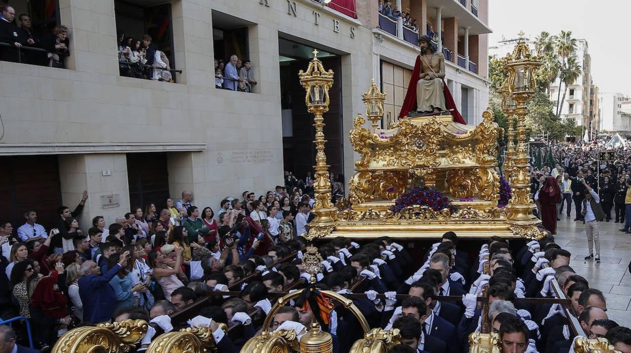 Santo Cristo Coronado de Espinas, de la cofradía de Estudiantes