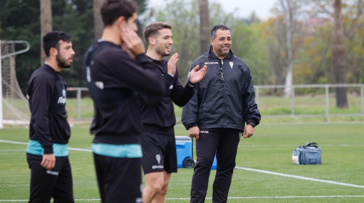 El entrenador del Córdoba, Germán Crespo, en el entrenamiento del jueves en la Ciudad Deportiva