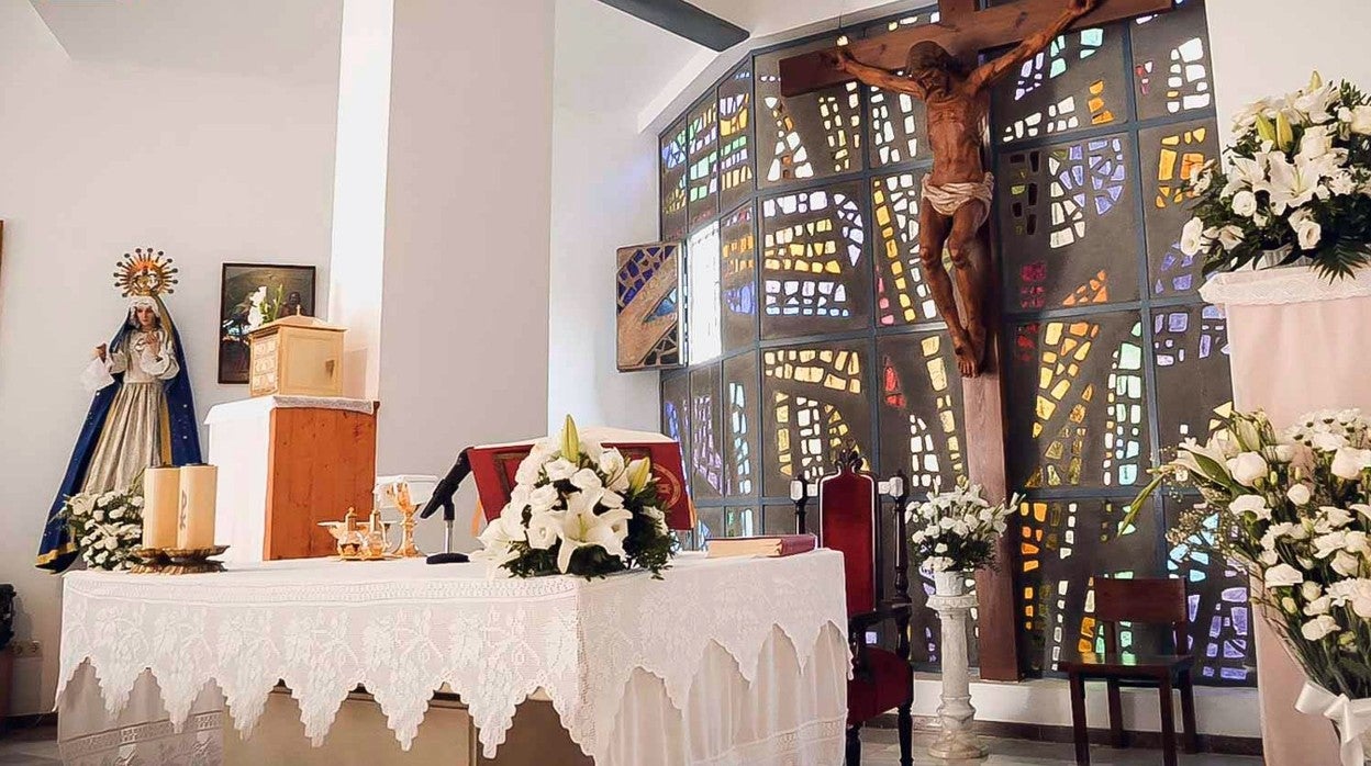 Imágenes en la Parroquia Santa Teresa de Jesús en El Solanillo