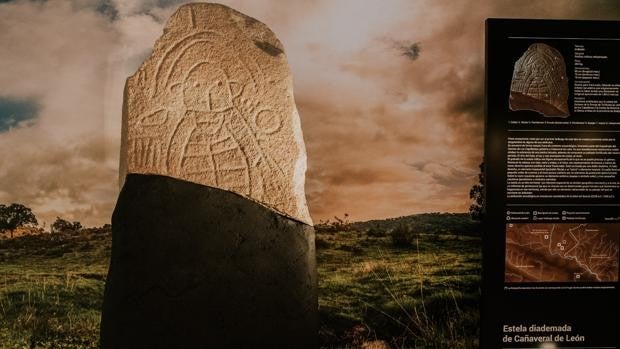 Arqueólogos buscarán restos de asentamientos alrededor de la estela diademada de Huelva