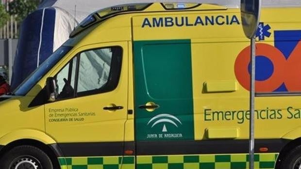 Imputan a tres sanitarios por la muerte de una mujer que esperó horas una ambulancia en Lepe tras un ictus