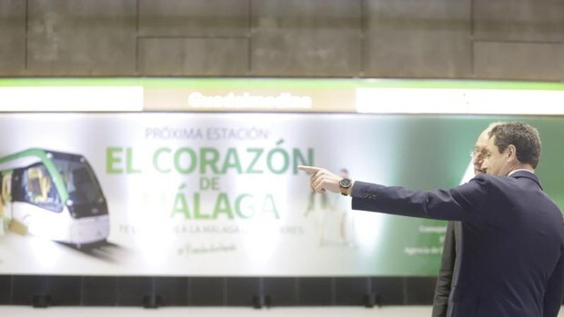 Moreno afirma que «nuestro sueño es que en el mes de agosto se pueda ir al centro de Málaga en metro»