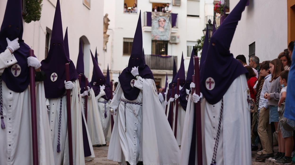 Nazarenos de la hermandad de la Pasión el Miércoles Santo de 2022