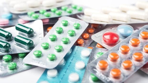 Retiran varios lotes de un medicamento para la osteoporosis y un antibiótico para adultos