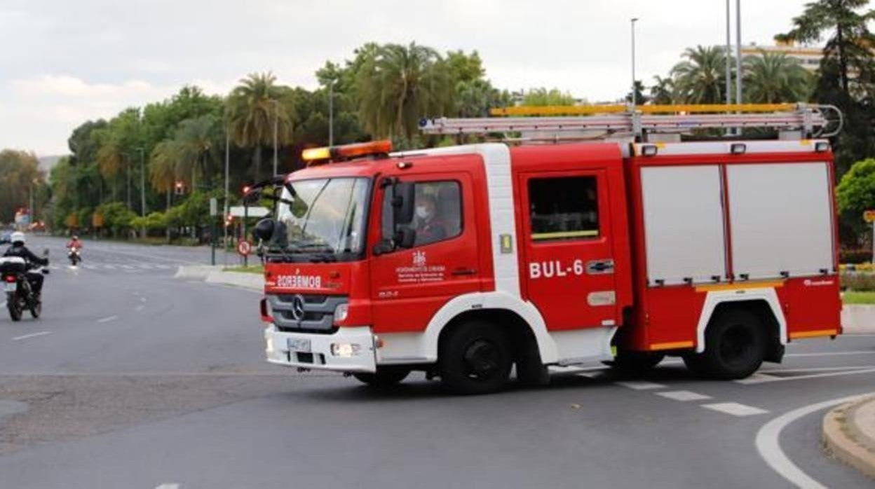 Camión de bomberos en una image de archivo