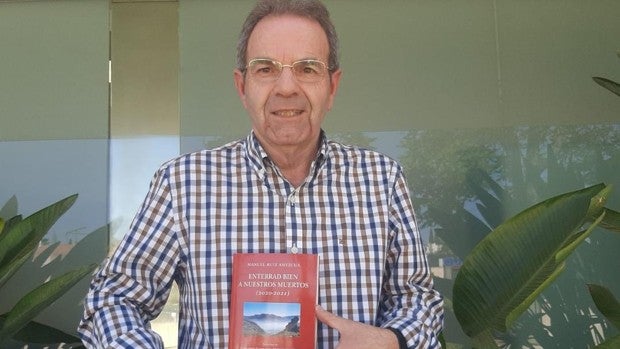 «Los dejasteis morir sin dignidad»: traducen a 12 idiomas el poema de la pandemia de un escritor de Jaén