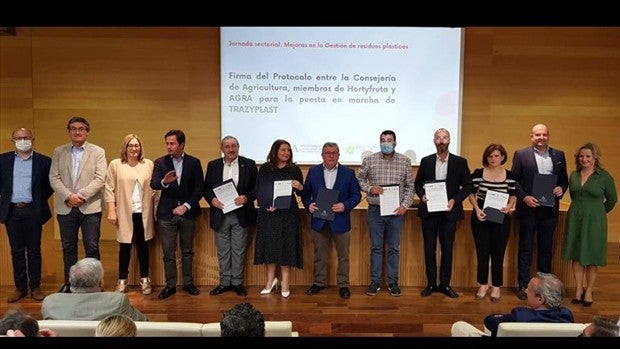 La Junta aprueba un proyecto piloto en Almería para el seguimiento del plástico de uso agrícola