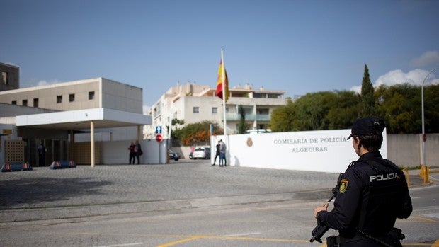 Investigan en Algeciras un tiroteo a un establecimiento de alimentación