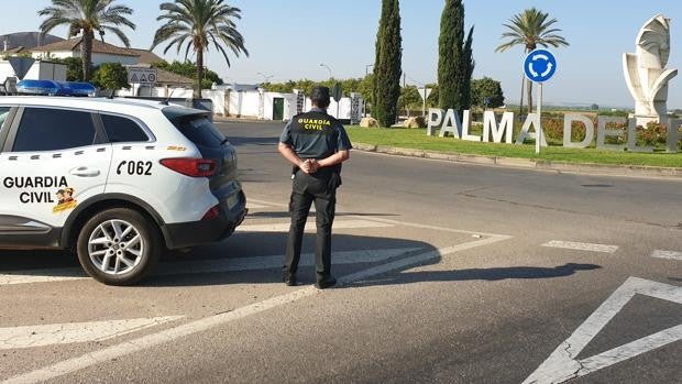 La Guardia Civil desarticula en Palma del Río una banda que robaba en explotaciones agrícolas y naves