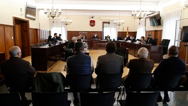 La «nula» documentación de los ERE Andalucía: la Junta concedió 8,4 millones de euros sin papeles