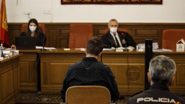 El jurado popular declara culpable al legionario  que degolló a su expareja en Granada