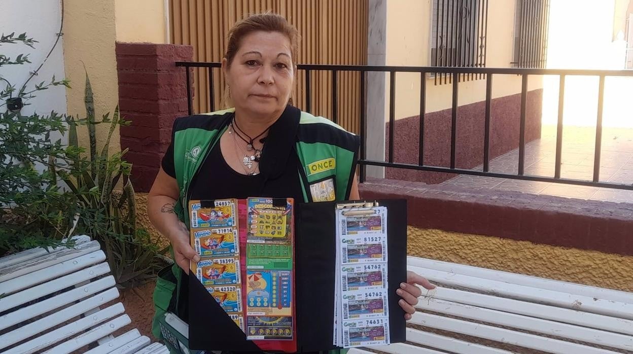 María Dolores Alonso, vendedora de la ONCE, que dio el cupón premiado