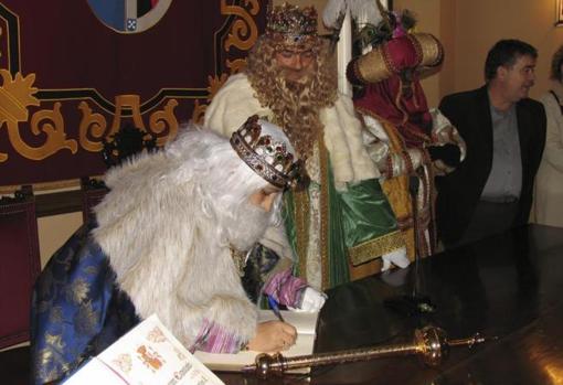 Ana María Orihuela vestida de Rey Melchor