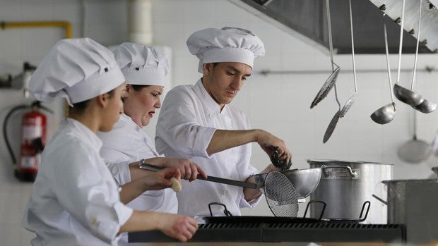 Un tercio de los egresados de FP de Córdoba encuentran trabajo en doce meses