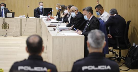 Momento de la primera sesión del juicio con jurado popular en Córdoba