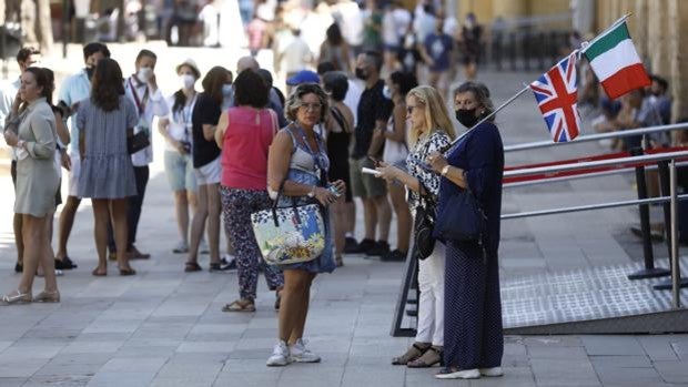 Los mercados clásicos europeos y los de larga distancia merman el turismo extranjero en Córdoba