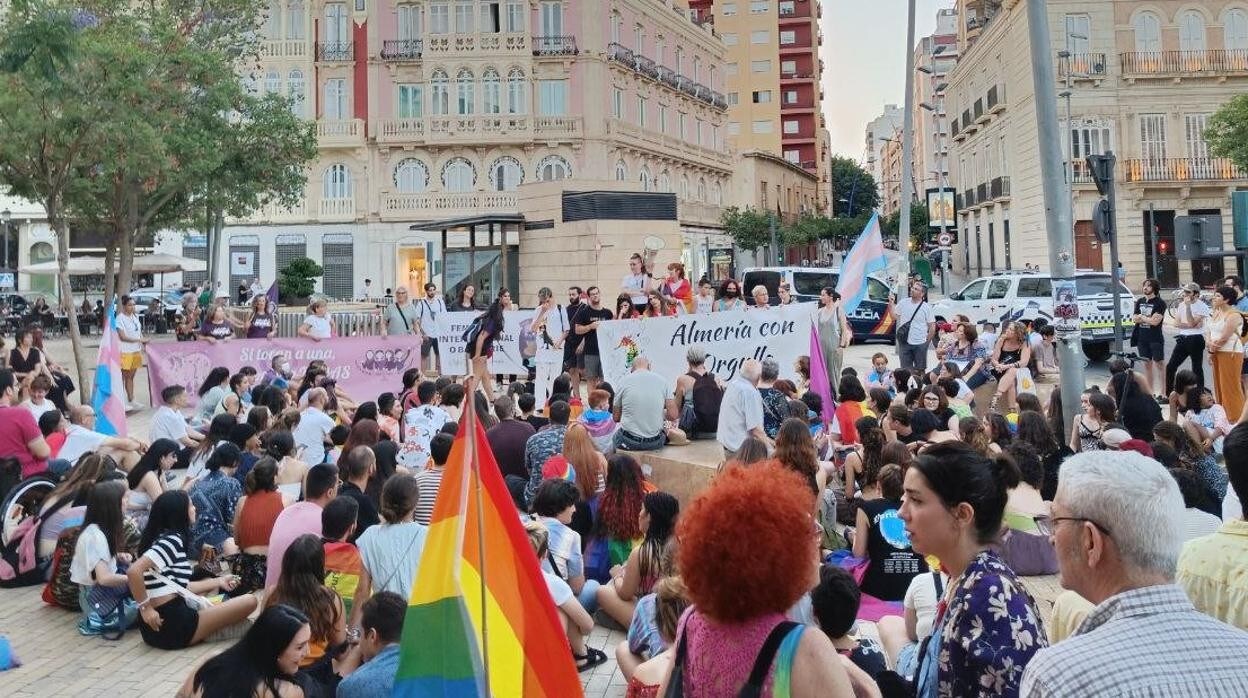 Concentración 'Almería con Orgullo' esta semana en la capital.