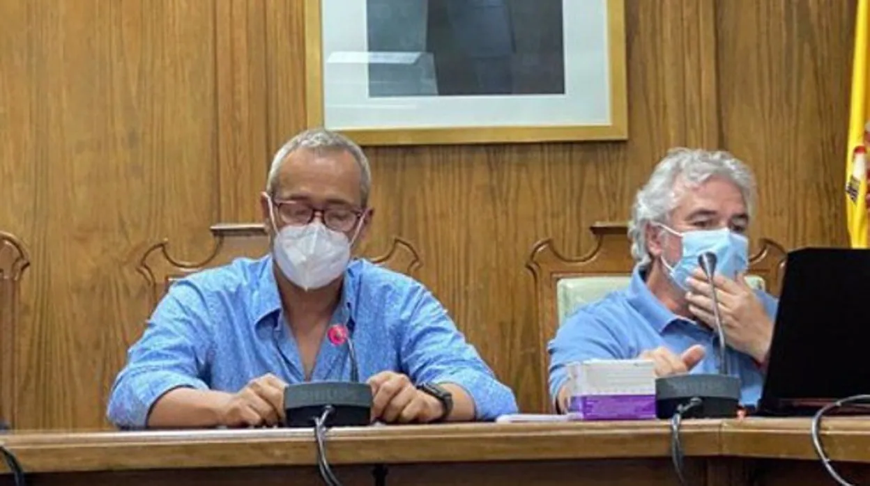El alcalde de Dalías, en el pleno en el que presentó su renuncia