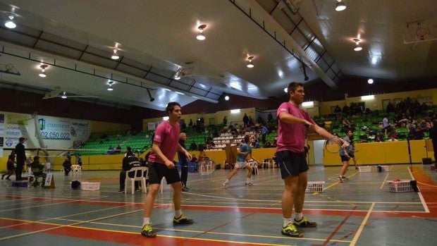 El bádminton pisa con fuerza en Montilla