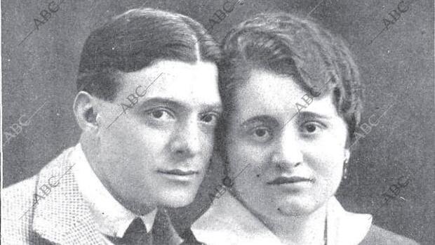 «Fantomas» con su amante, Leonor Fioravanti