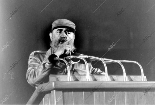 Fidel Castro, en la Cumbre Iberoamericana de 1992