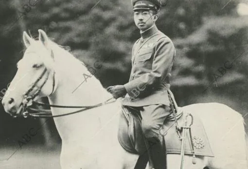 El humilde gesto que hizo que el Emperador Hirohito evitara ser ahorcado  por los Aliados en la IIGM - Archivo ABC