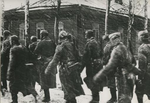 Una compañía de voluntarios españoles, entre una fuerte ventisca de nieve en Rusia