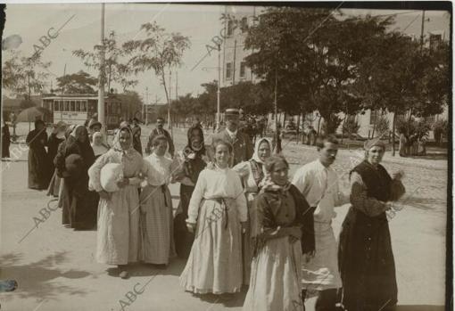 Conducción de pacientes desde el hospital general a la estación del Mediodía para ir al centro de Ciempozuelo.