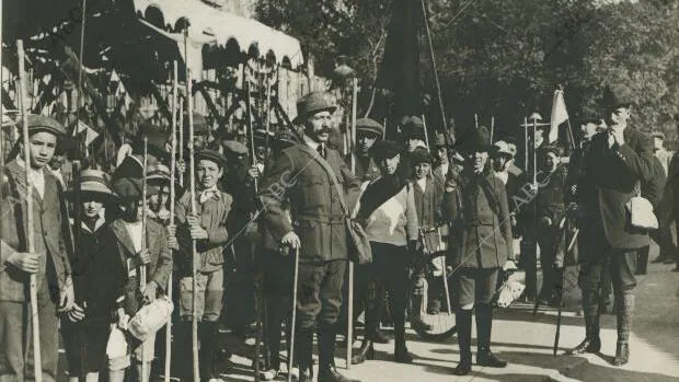 La historia secreta de los Boy Scouts en España: la organización infantil que prohibió Franco