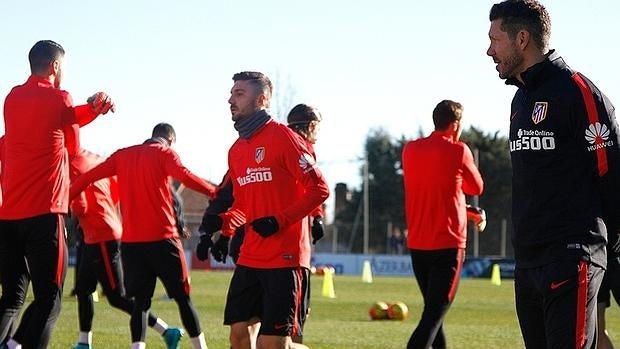 Simeone descarta a Kranevitter, Siqueira y Lucas ante Las Palmas