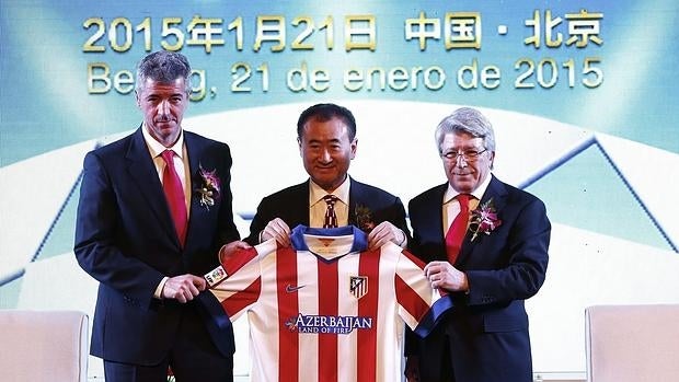 La Federación vetó camisetas del Atlético con los nombres en chino