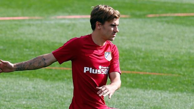 El Atlético ve una «buena evolución» en la lesión de Griezmann