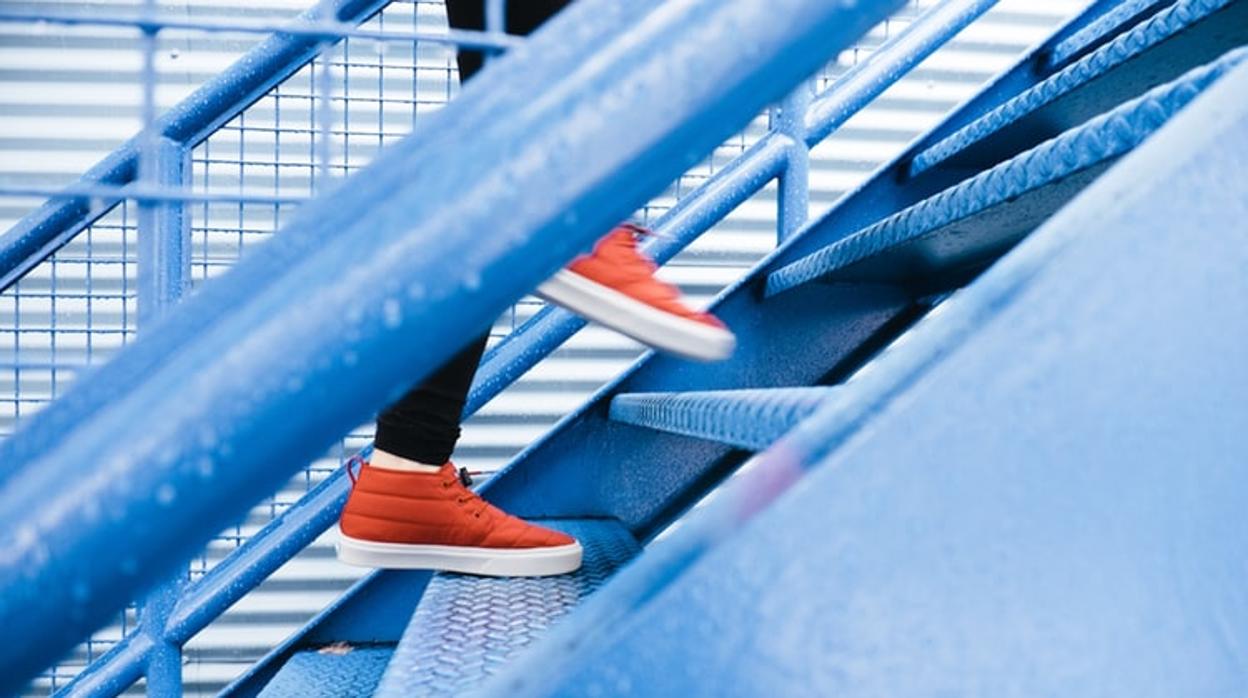 Subir escaleras es una actividad fácil que puede mejorar nuestro bienestar