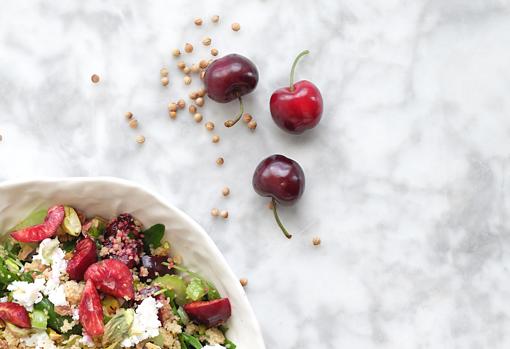 Ensalada de rúcula y cuscús de cerezas: la receta fácil que prepararás en poco tiempo..