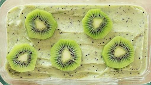 Helado de kiwi cremoso