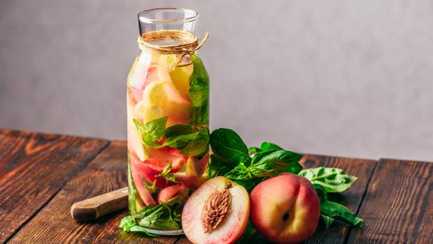 Infusiones frías: cuáles son sus beneficios y cómo prepararlas