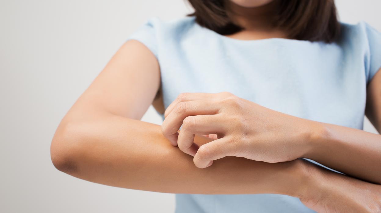 Los mosquitos suelen picar más a unas personas que a otras