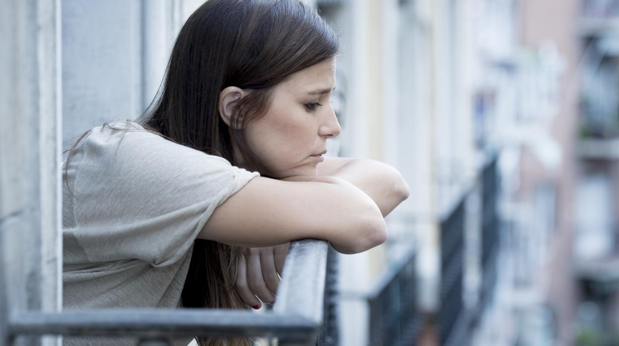 ¿Qué son los pensamientos intrusivos y cómo gestionarlos?