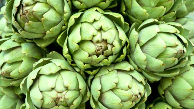 Los beneficios de las alcachofas y trucos para cocinarlas