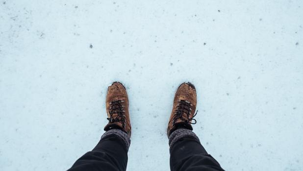 Caídas por la nieve y el hielo: cómo evitar los resbalones