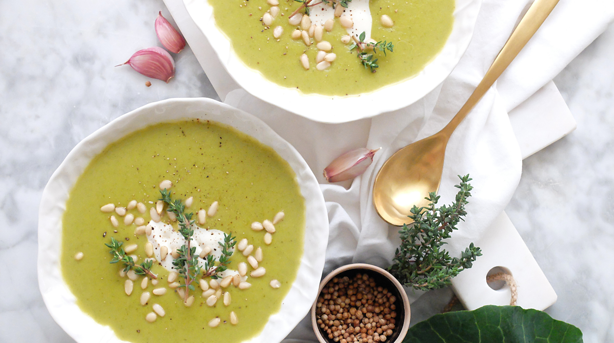 Sopa cremosa de repollo.