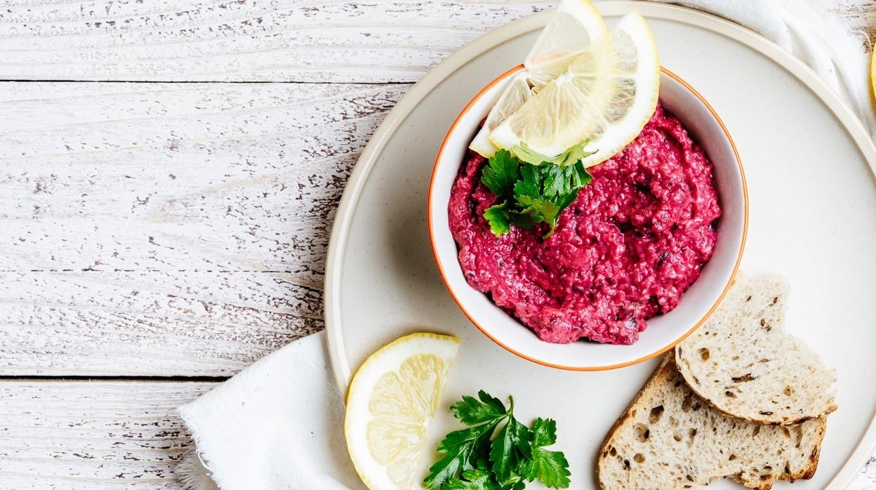 Hummus de tomate seco, recate sencilla y nutritiva