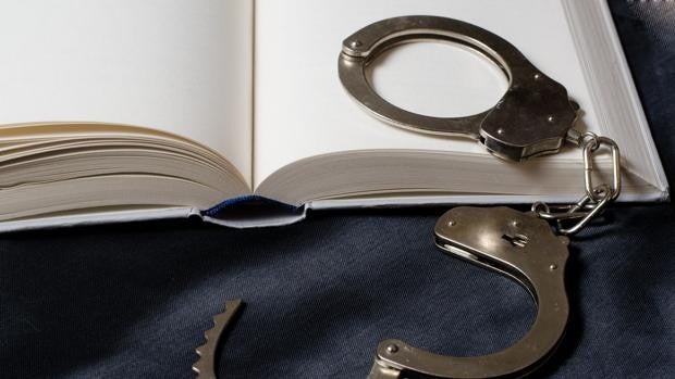 Cómo iniciarse en el BDSM, la práctica erótica que requiere el consentimiento explícito de sus participantes